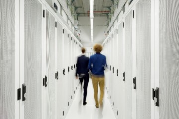 解读闪迪IDC联合行业报告：理解人工智能数据周期，夯实AI时代的数据存储基石